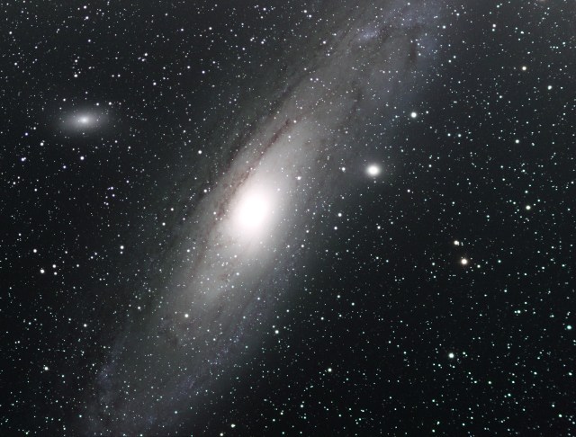 Andromeda Galaxy Richard Darn (2).jpg